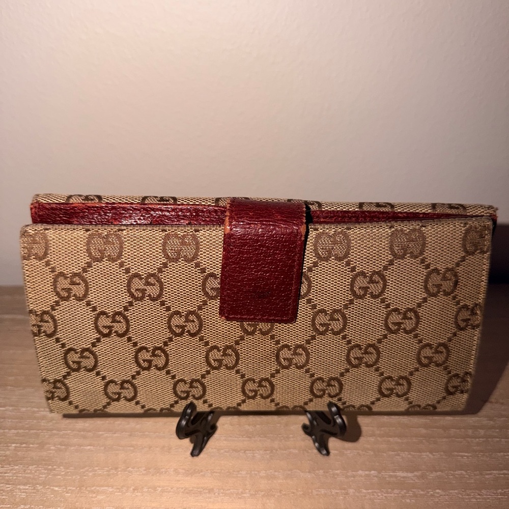 Gucci GG Canvas Long Wallet Beige Tan Monogram Red Enamel Logo - Picture 2 of 8